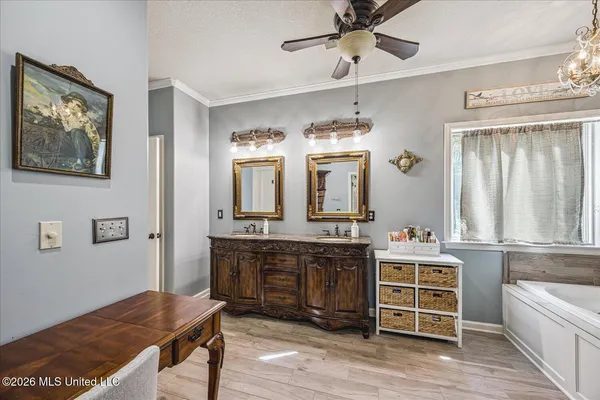 $670,000 | 306 Myra Road, Byhalia, MS 38611