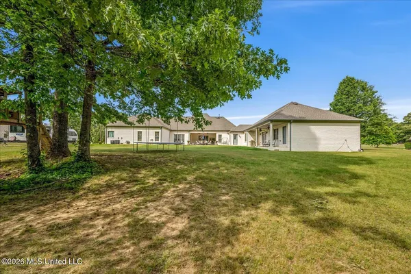 $670,000 | 306 Myra Road, Byhalia, MS 38611