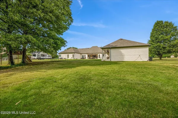 $670,000 | 306 Myra Road, Byhalia, MS 38611