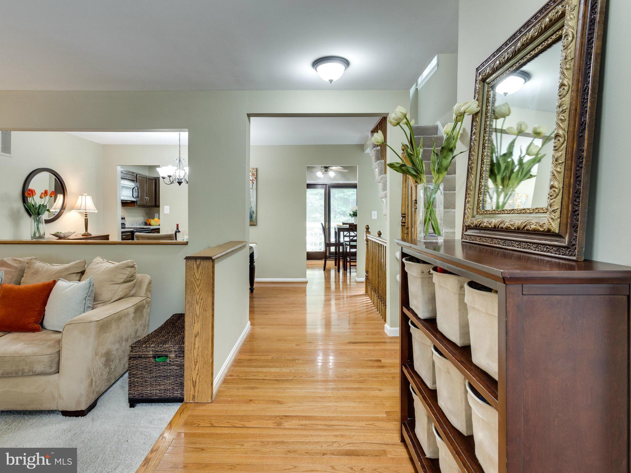 7919 Forest Path Way Springfield, VA 22153 - Photo 3 of 30 Interior (General)