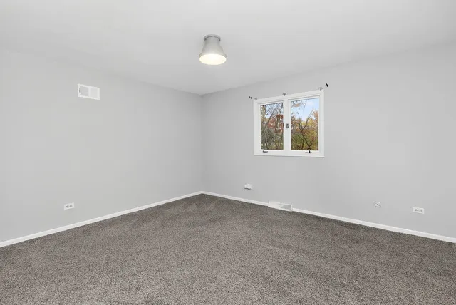 $550,000 | 806 Hillview Drive, Lemont, IL 60439