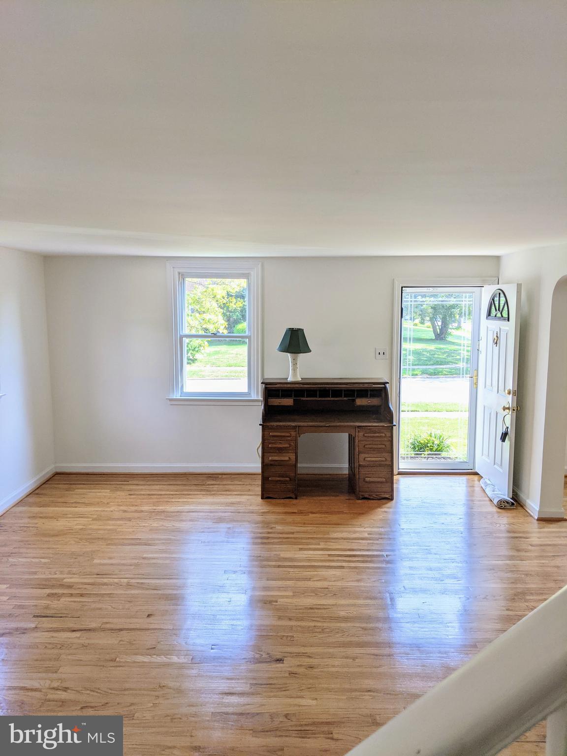 210 Paddock Road Havertown, PA 19083 - Photo 5 of 28 Large Living Room with natural light!