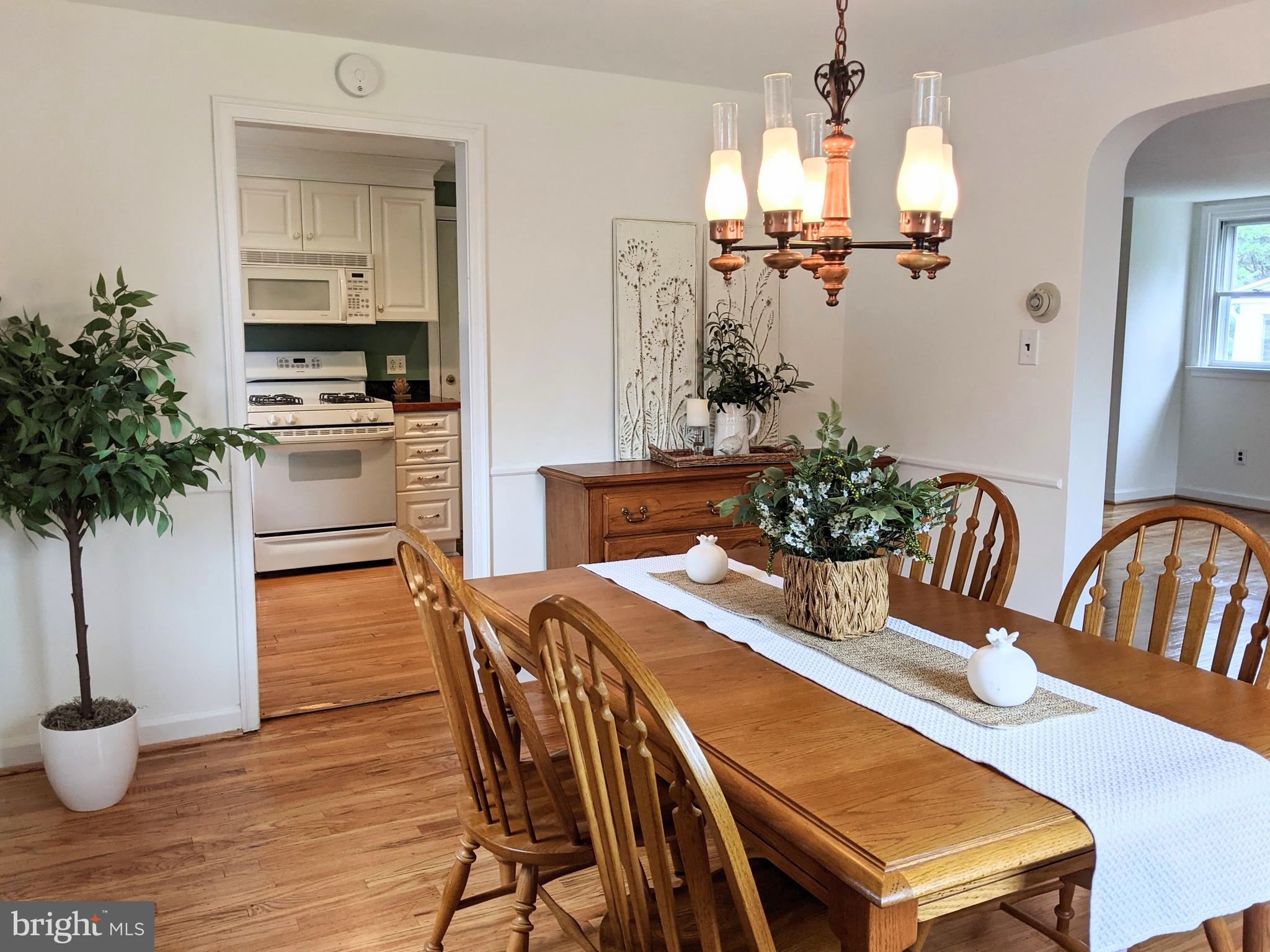 210 Paddock Road Havertown, PA 19083 - Photo 10 of 28 Easy flow from room to room.