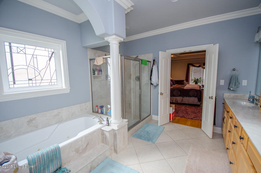 12705 Ridgemoor Drive Prospect, KY 40059 - Photo 40 of 73 Master Bath