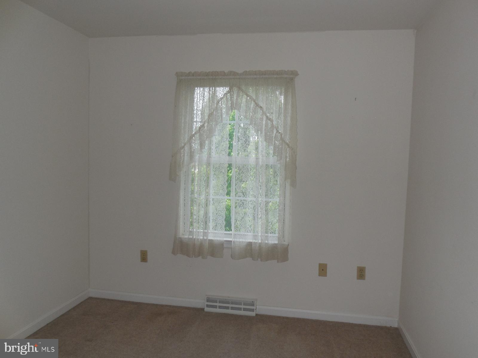 2817 Robin Road York, PA 17404 - Photo 15 of 44 Bedroom 3