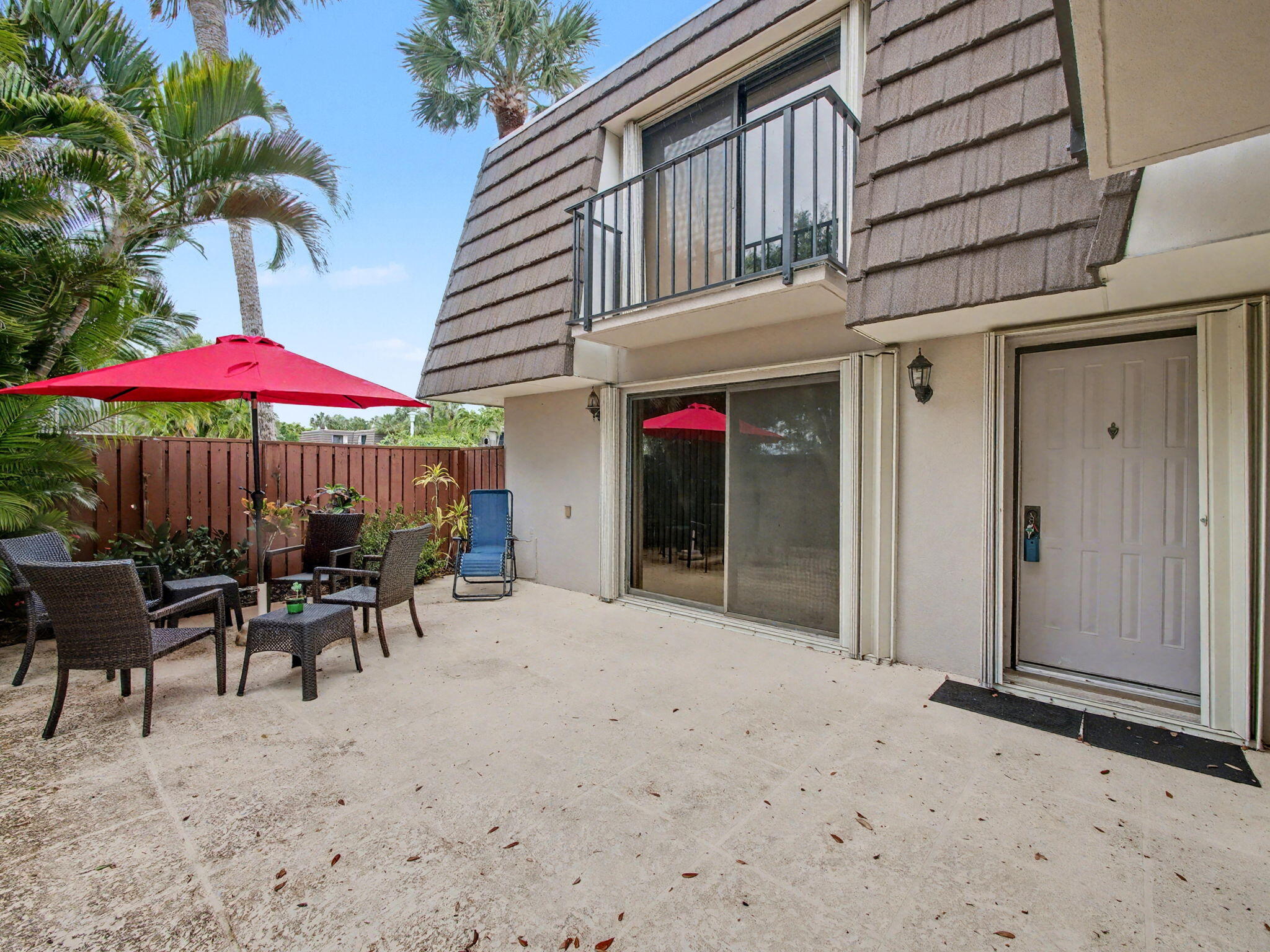 1940 19th Court Jupiter, FL 33477 - Photo 10 of 36 4-web-or-mls-002