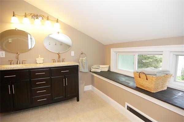 8 Avon Road, Unit 2 Watertown, MA 02472 - Photo 9 of 16