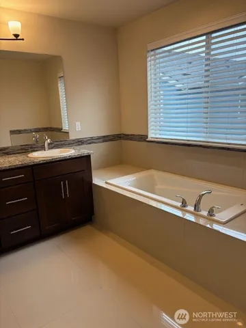 $3,465 | 128 160th Place Southwest, Lynnwood, WA 98087