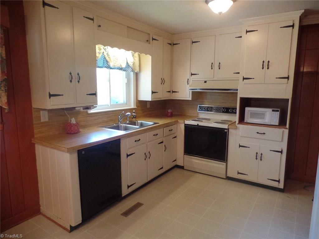 189 Eller Road Winston-Salem, NC 27107 - Photo 2 of 15 Gallery Image 2