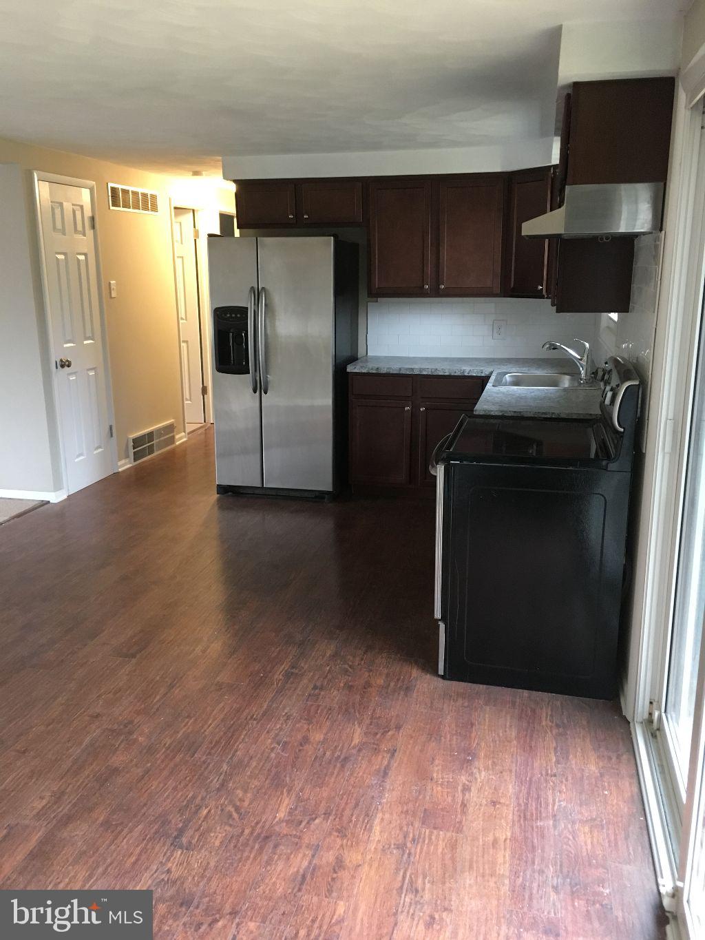 795 Bowers Bridge Road Manchester, PA 17345 - Photo 3 of 13 Gallery Image 3