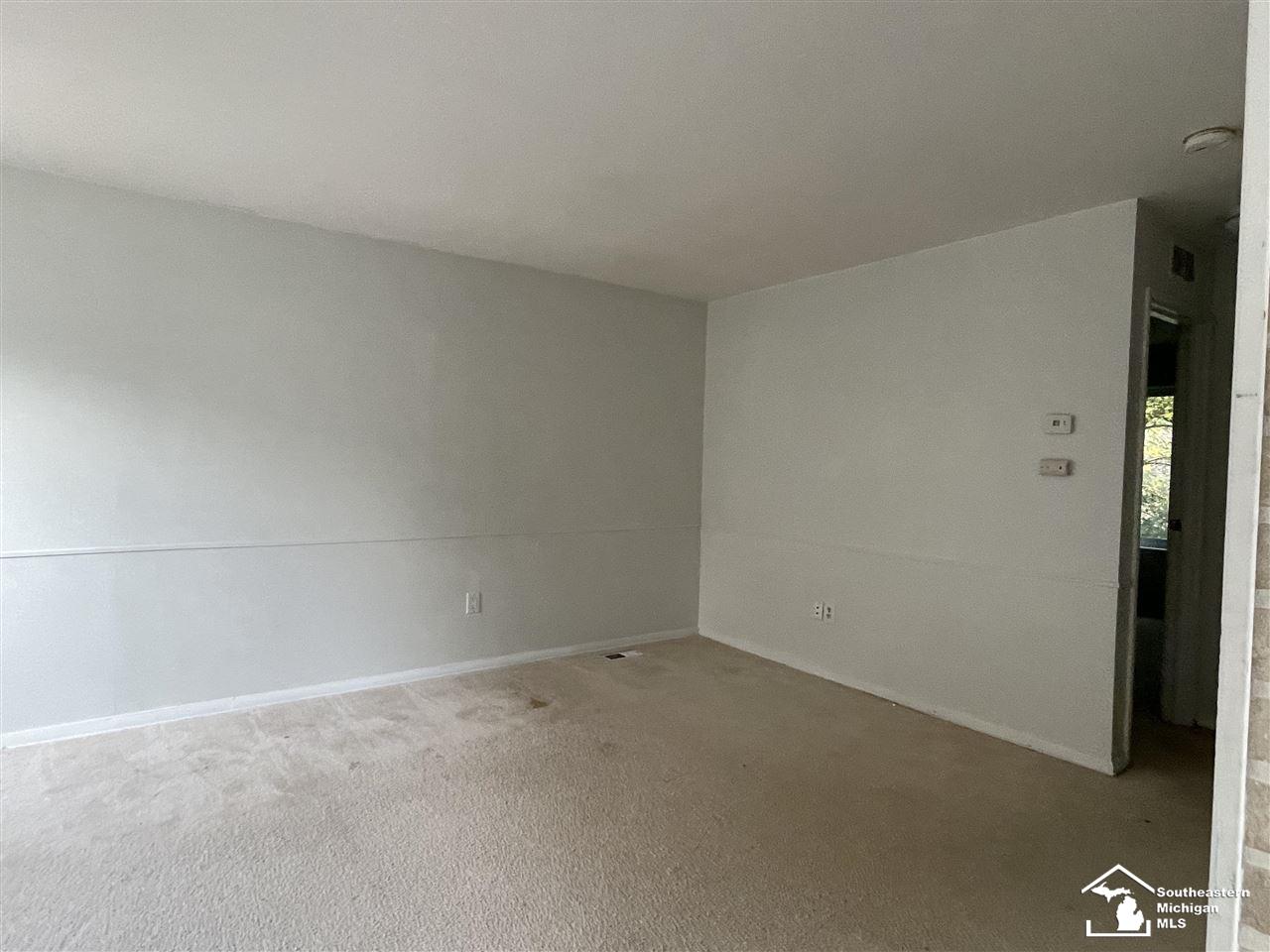 42444 Barchester Road Canton, MI 48187 - Photo 8 of 39