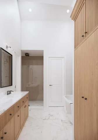 $1,499,000 | 6 Leah Lane, Scarborough, ME 04074