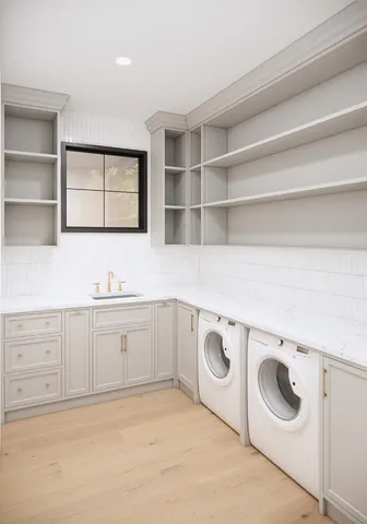 $1,499,000 | 6 Leah Lane, Scarborough, ME 04074