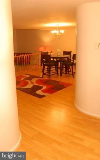 9300 Ispahan Loop Laurel, MD 20708 - Photo 5 of 12 Entrance / Foyer