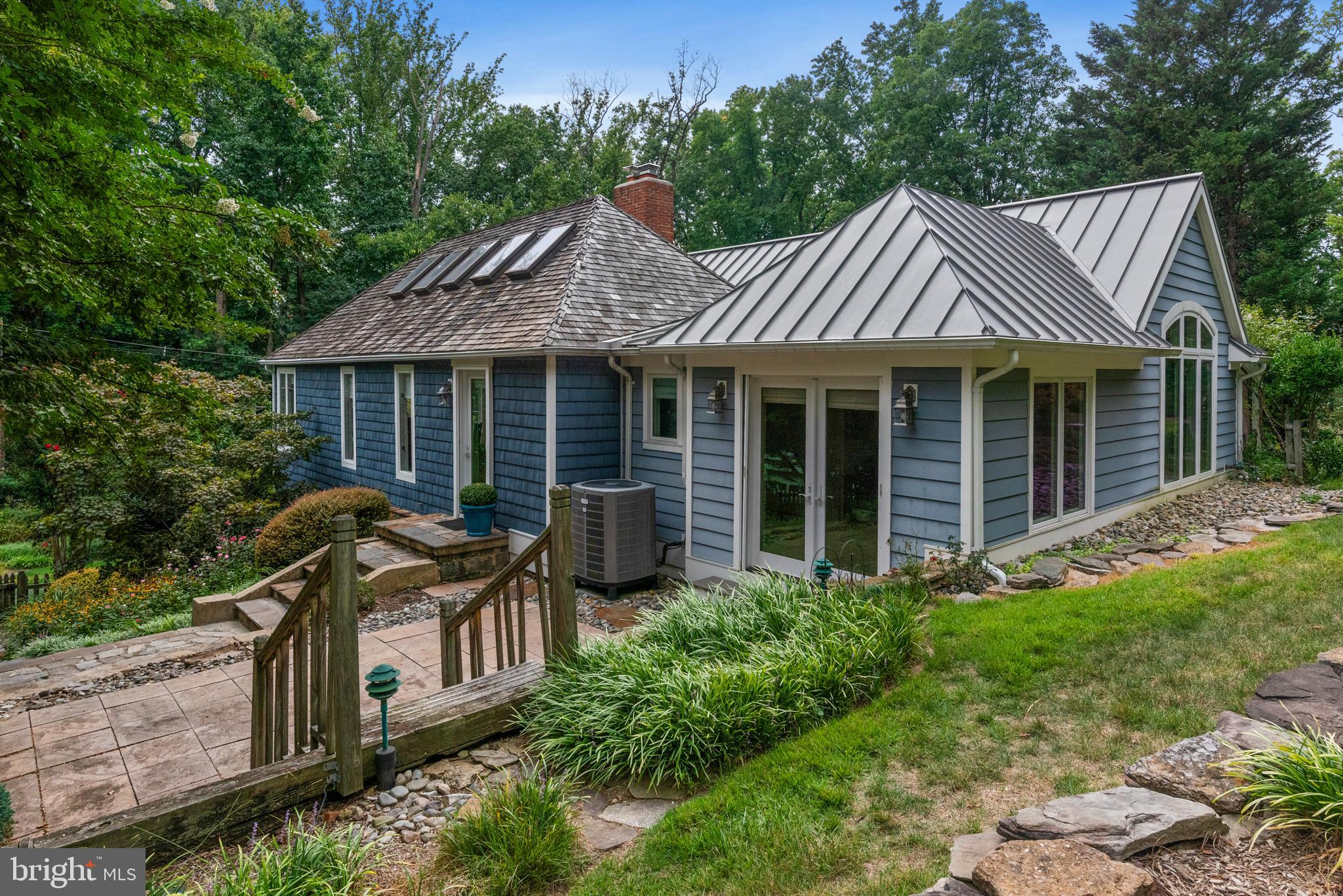 1706 Jorrick Road Gibson Island, MD 21056 - Photo 5 of 49 Gallery Image 5