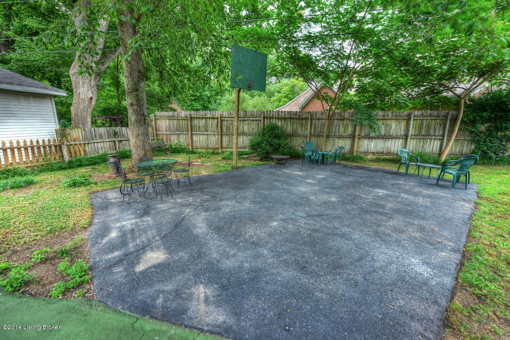 4615 Beaver Road Louisville, KY 40207 - Photo 33 of 36 4615 Beaver Road 33