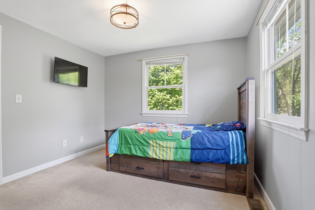 1185 Main Street, Unit 4 Clinton, MA 01510 - Photo 29 of 36
