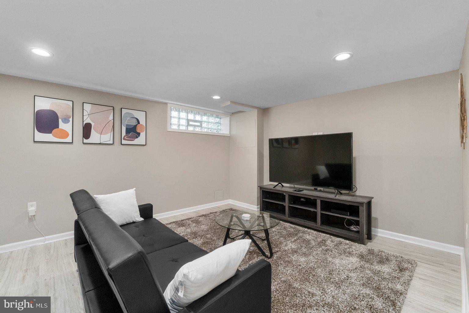 174 Cherrydell Road Baltimore, MD 21228 - Photo 29 of 36 Gallery Image 29