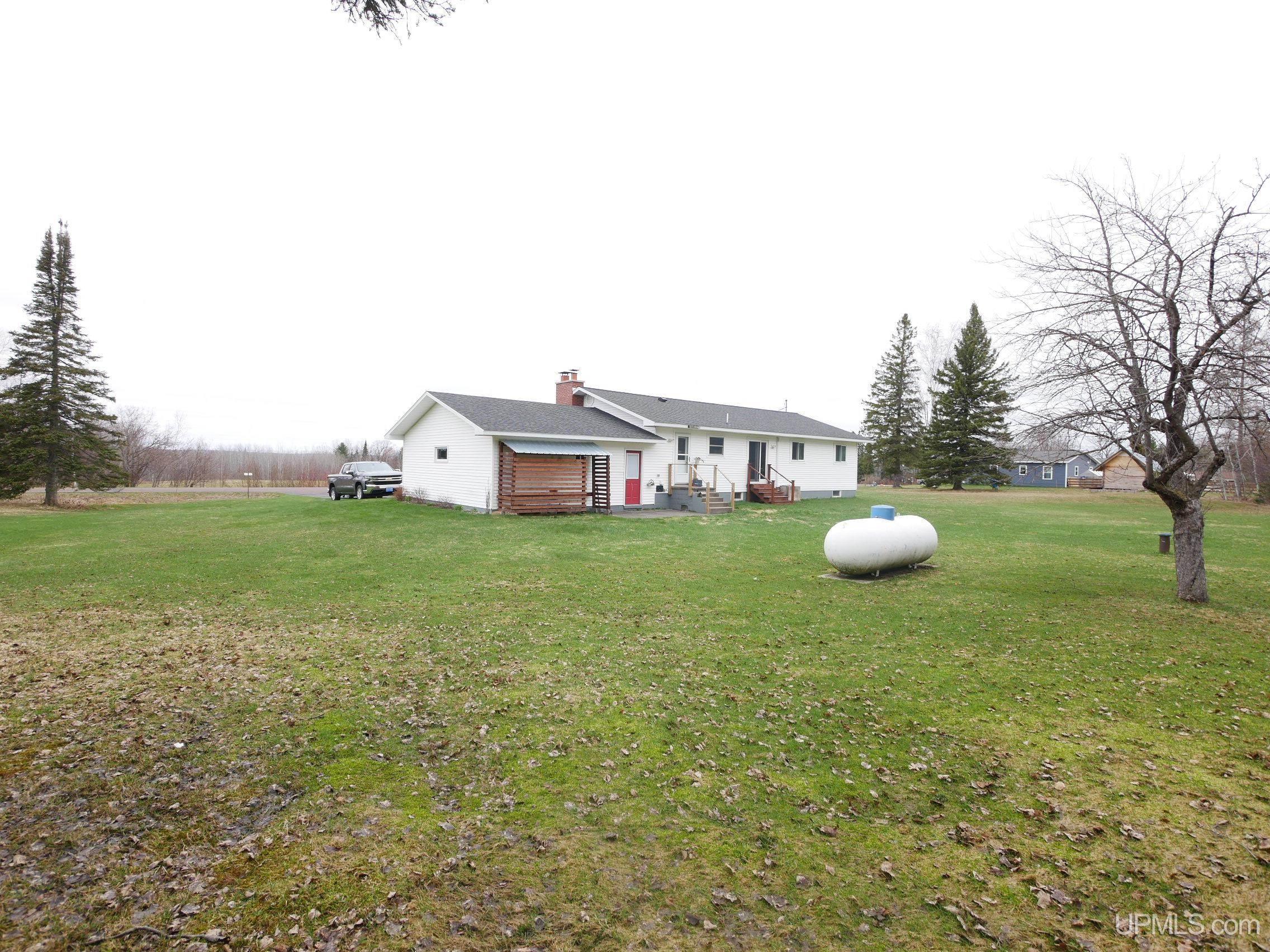 41085 North Entry Road Chassell, MI 49916 - Photo 41 of 56 Gallery Image 41