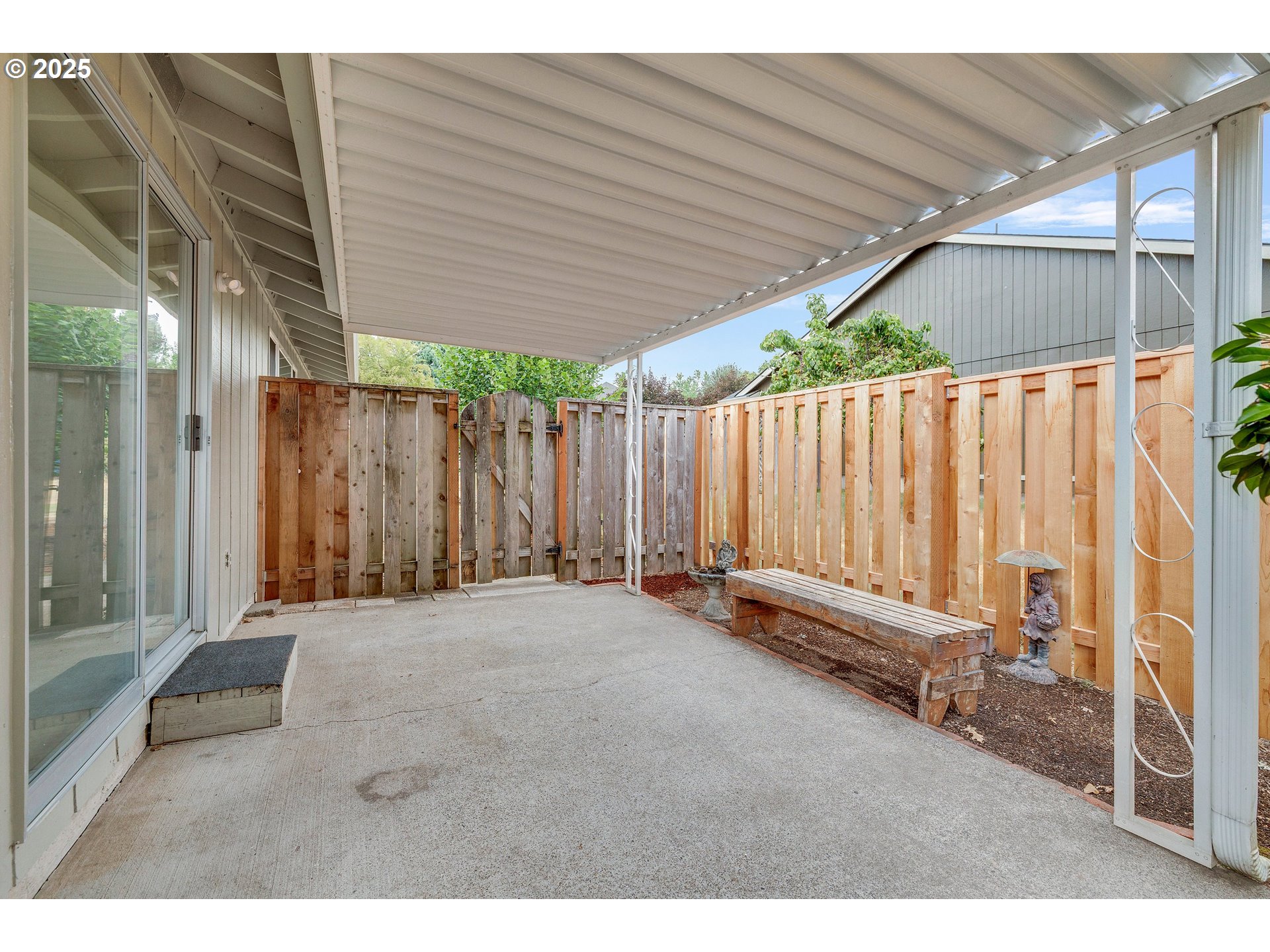 210 Forest Place Forest Grove, OR 97116 - Photo 11 of 35 a backyard of a house