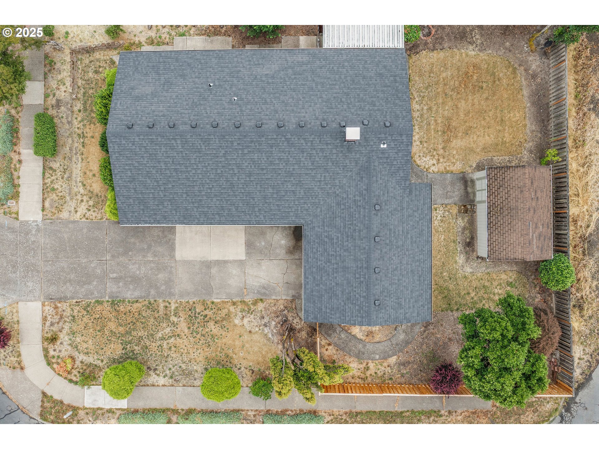 210 Forest Place Forest Grove, OR 97116 - Photo 3 of 35 a picture of a bathroom
