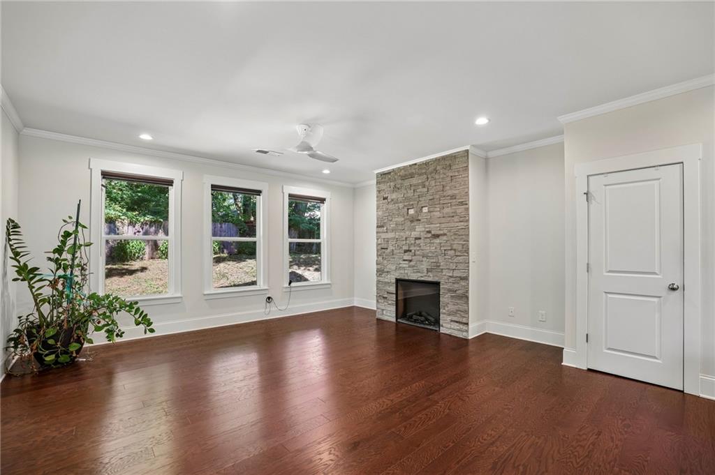 875 Beryl Street Southwest Atlanta, GA 30310 - Photo 11 of 28