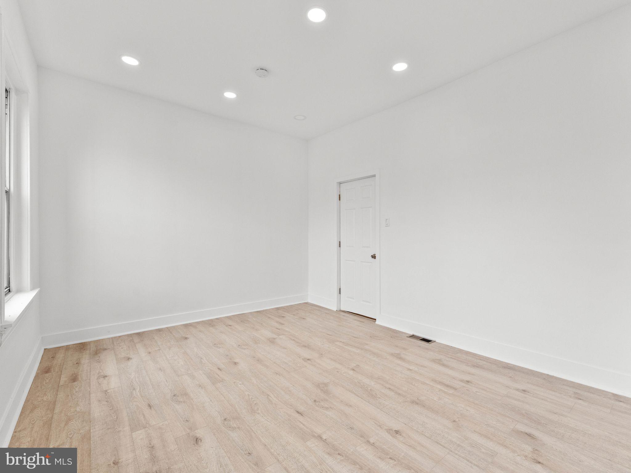 1606 Wharton Street Philadelphia, PA 19146 - Photo 23 of 31 a view of room