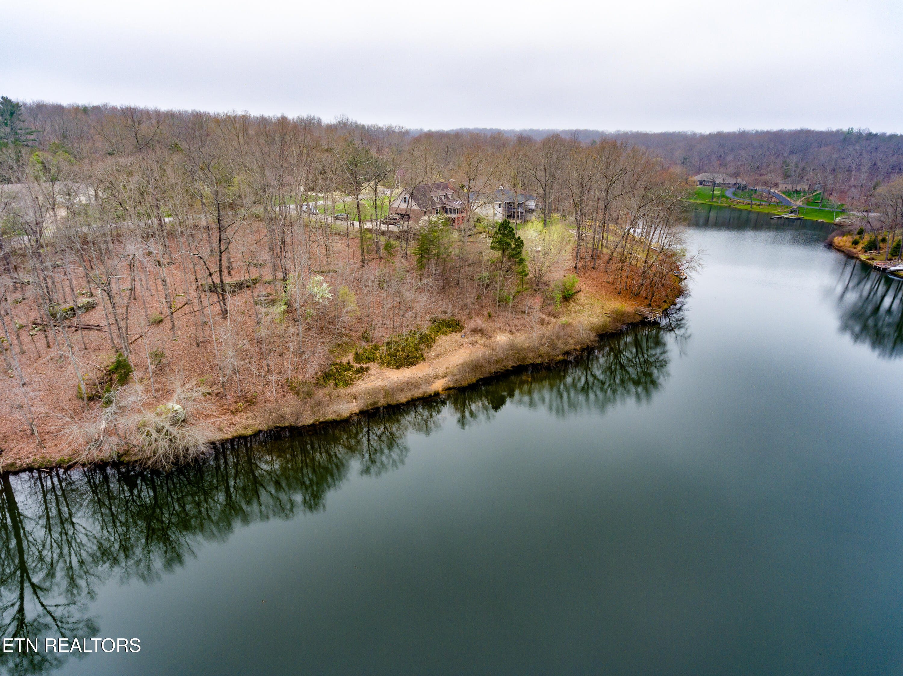 East Ridge Drive Crossville, TN 38555 - Photo 16 of 50 042230404-1-QuailRidgeDrCrossvilleTN-SMA