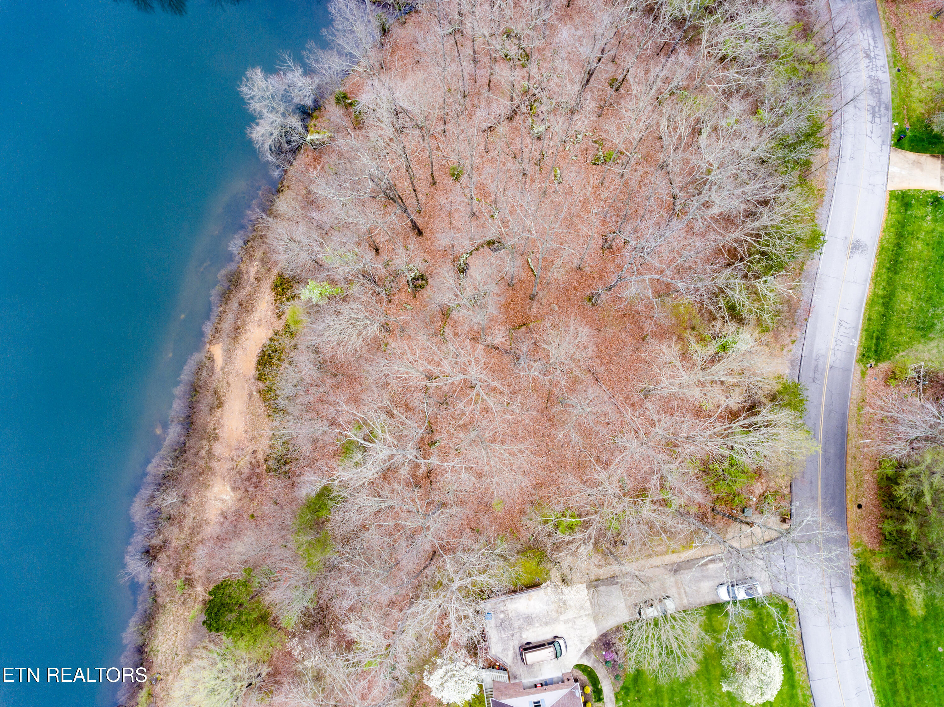 East Ridge Drive Crossville, TN 38555 - Photo 40 of 50 016230404-1-QuailRidgeDrCrossvilleTN-SMA