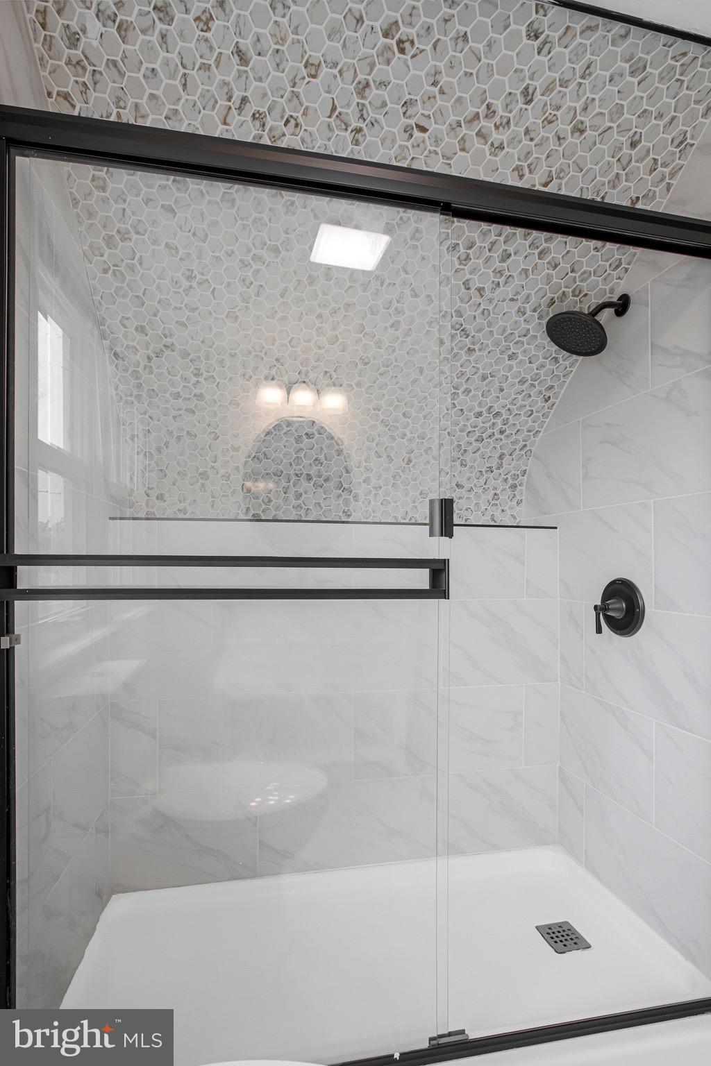 4 Hampton Road Linthicum Heights, MD 21090 - Photo 15 of 30