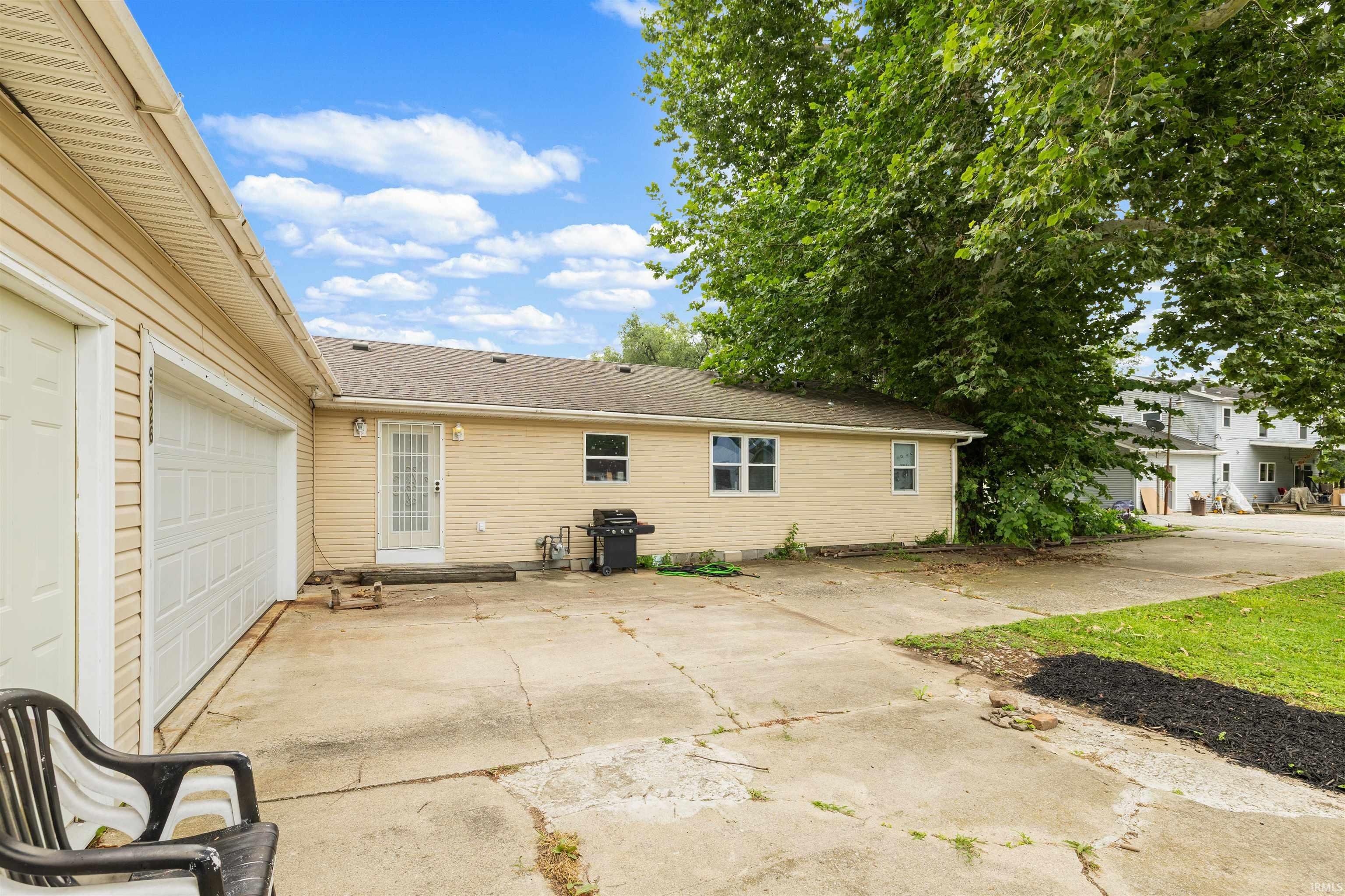 9026 Aboite Road Roanoke, IN 46783 - Photo 27 of 42 Gallery Image 27