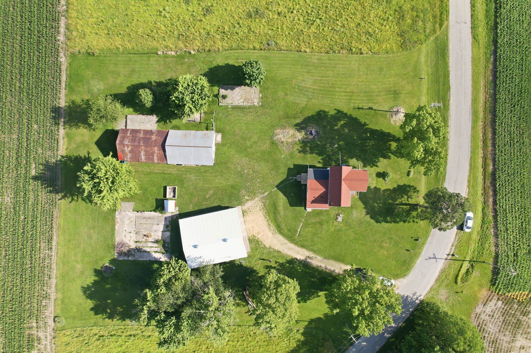 2074 Prairie Road Ashton, IL 61006 - Photo 8 of 9 Gallery Image 8
