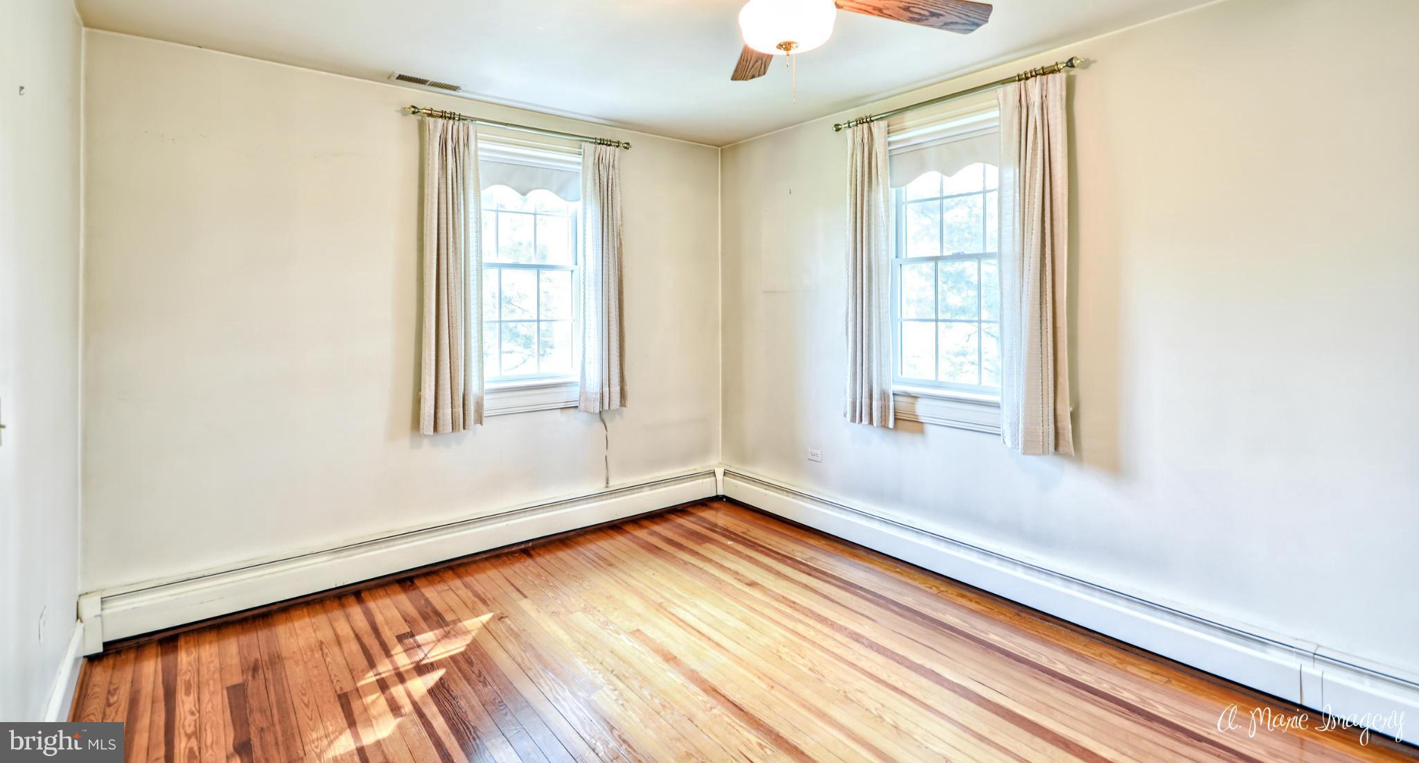 14950 Old Frederick Road Rocky Ridge, MD 21778 - Photo 19 of 28 Bedroom