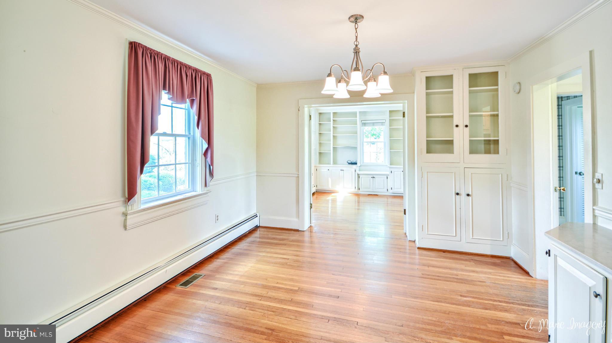 14950 Old Frederick Road Rocky Ridge, MD 21778 - Photo 6 of 28 Dining Room