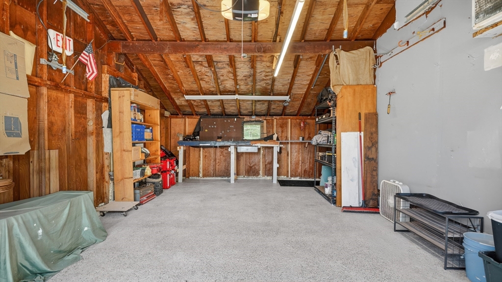 31 Shaker Road Westfield, MA 01085 - Photo 33 of 36