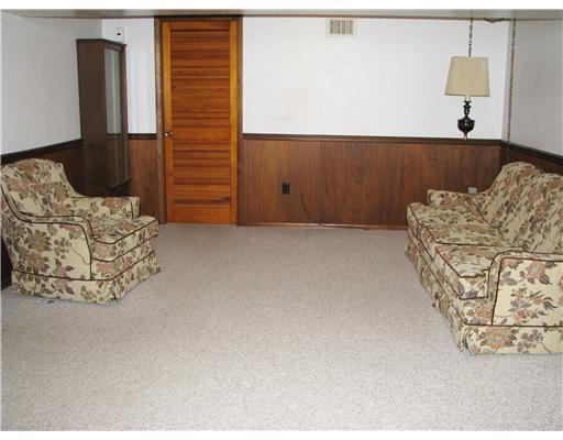 2392 Hi Ridge Drive North Huntingdon, PA 15642 - Photo 9 of 18 Family Room.