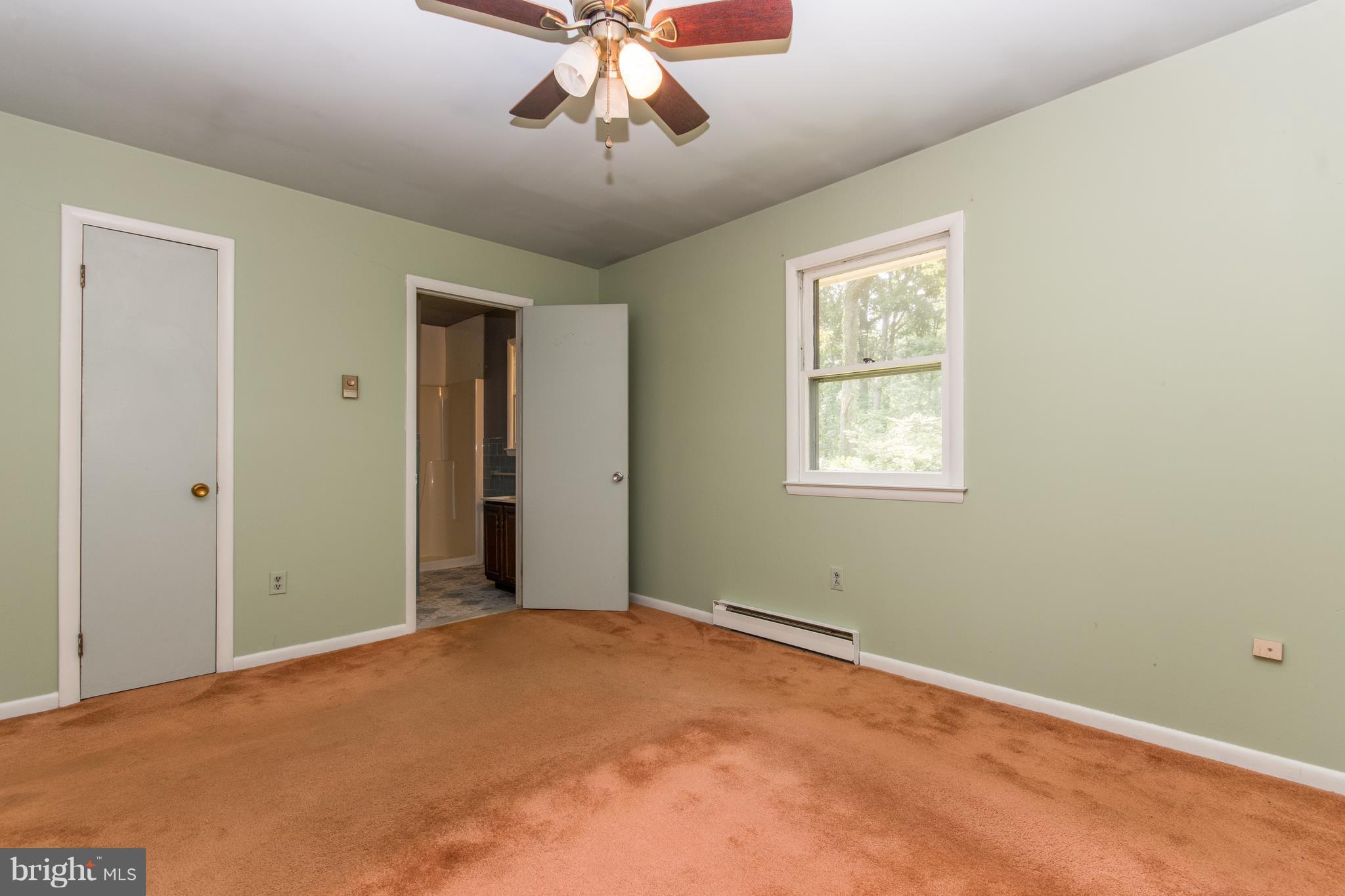 711 Cherrytown Road Westminster, MD 21158 - Photo 16 of 30 Master Bedroom w/full bath