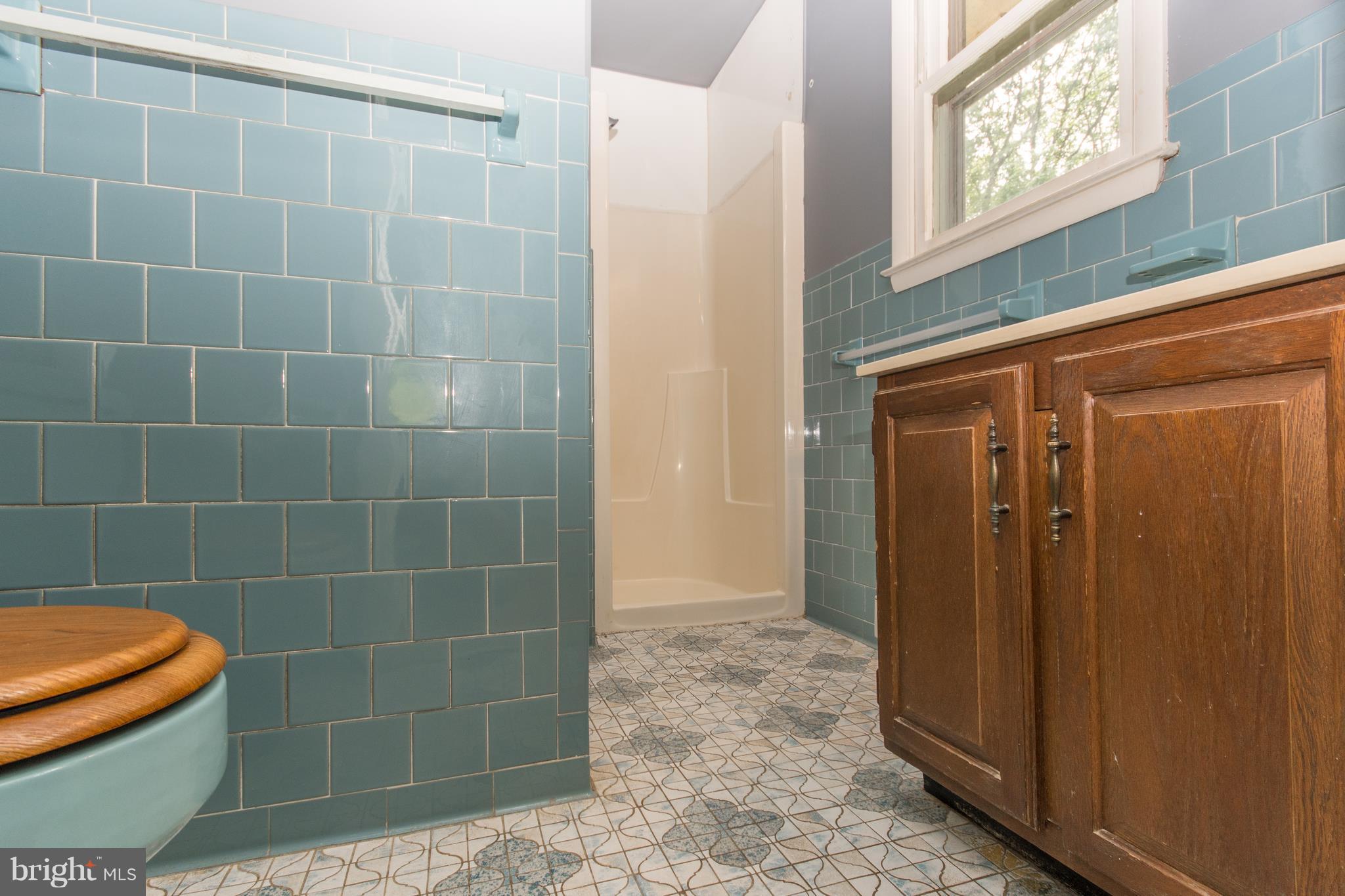 711 Cherrytown Road Westminster, MD 21158 - Photo 18 of 30 Master Bath