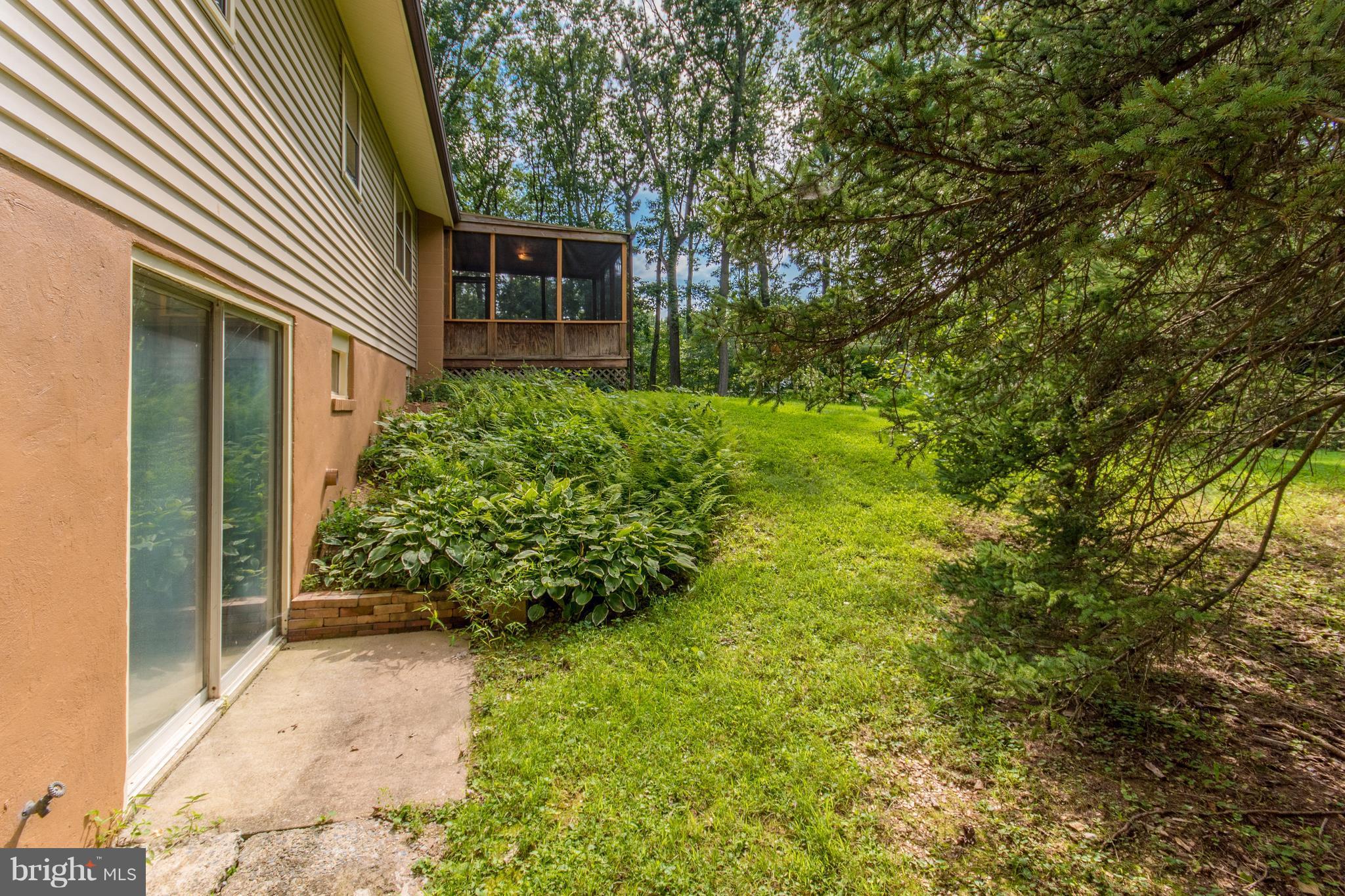 711 Cherrytown Road Westminster, MD 21158 - Photo 25 of 30 Slider to the yard