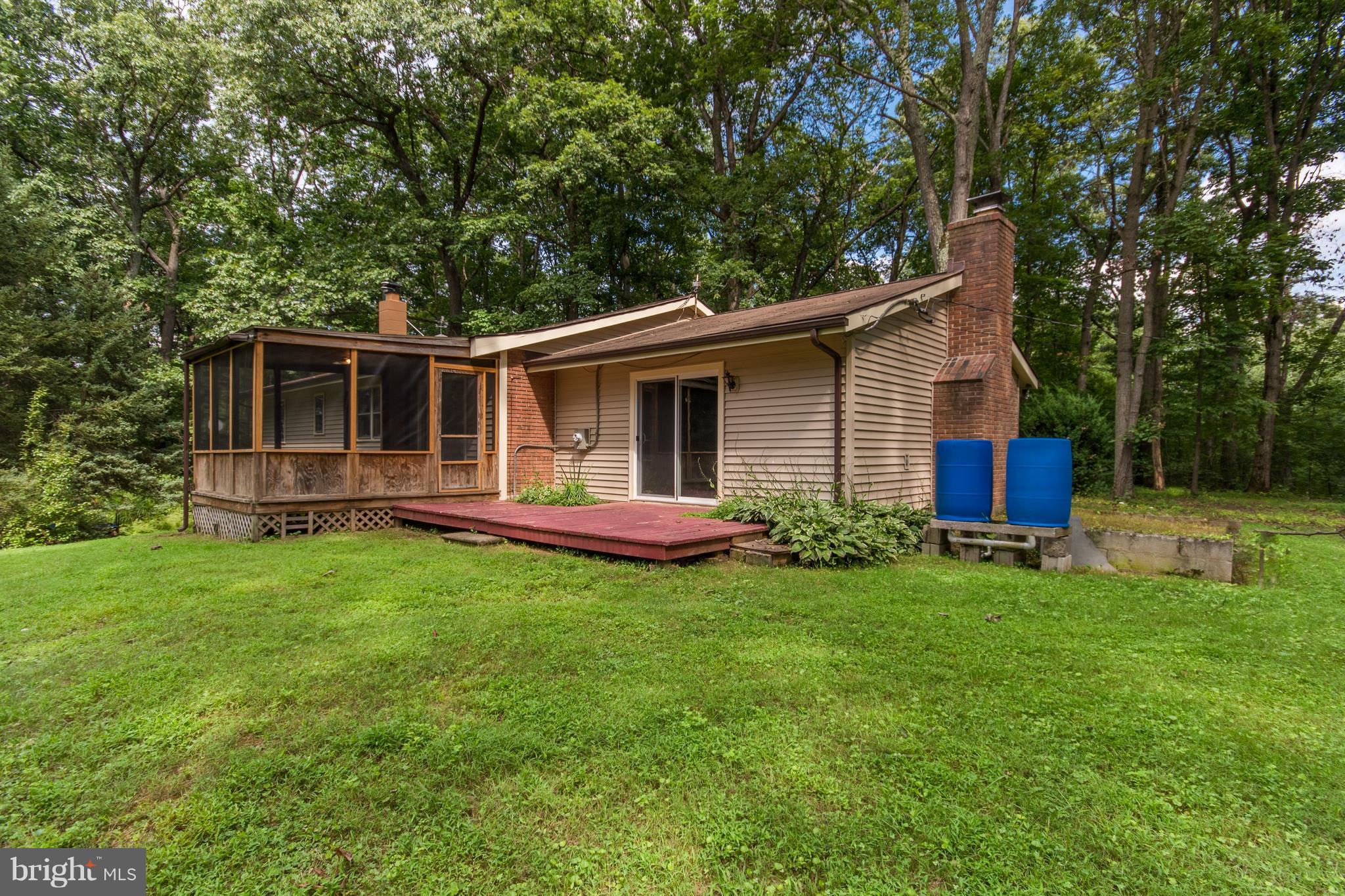 711 Cherrytown Road Westminster, MD 21158 - Photo 29 of 30 Screened porch & deck
