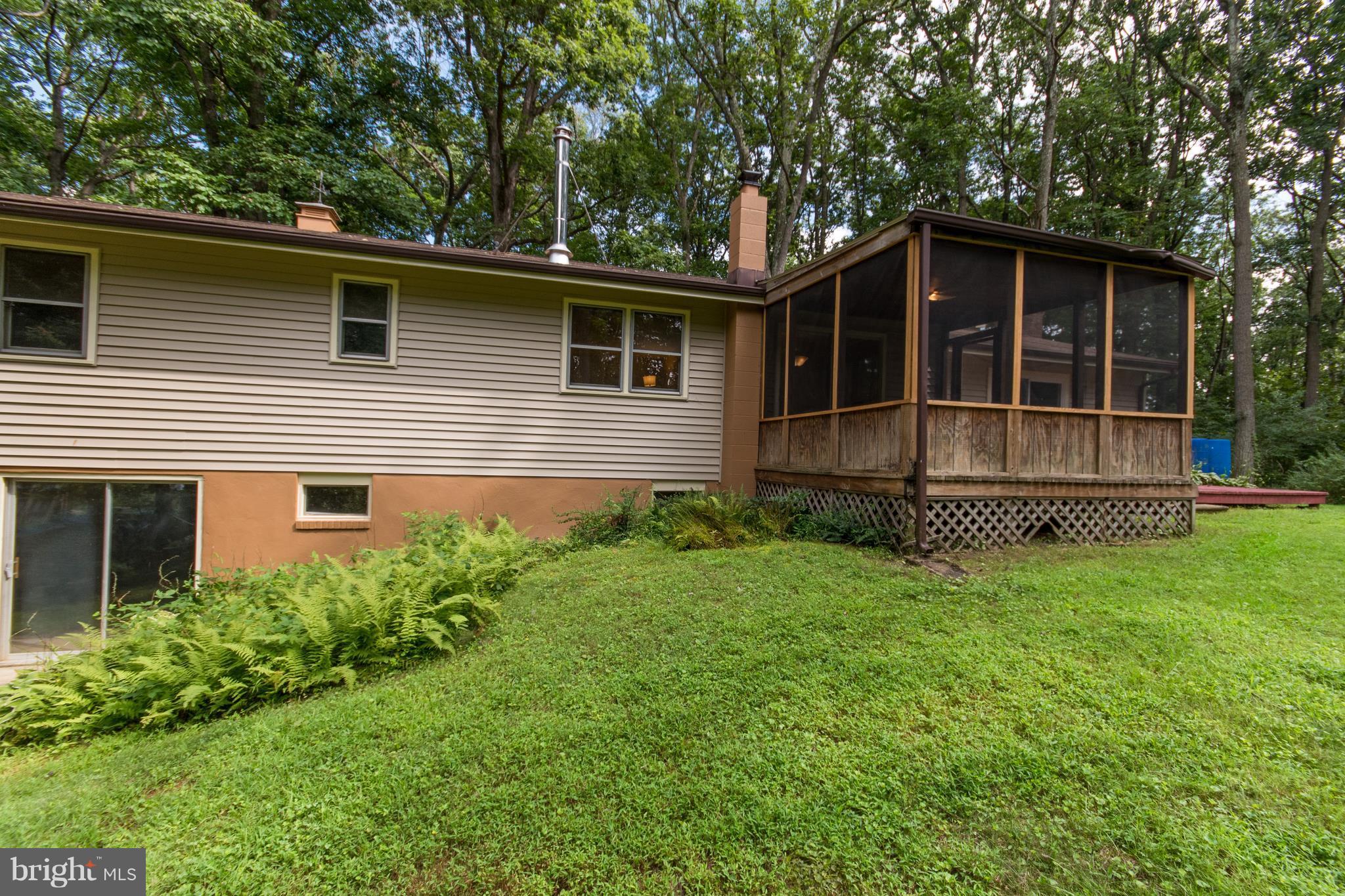 711 Cherrytown Road Westminster, MD 21158 - Photo 5 of 30 Screened porch