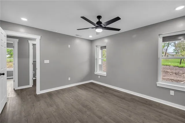 $450,000 | 511 West McGaughy Street, Hamilton, MO 64644