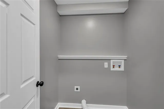 $450,000 | 511 West McGaughy Street, Hamilton, MO 64644