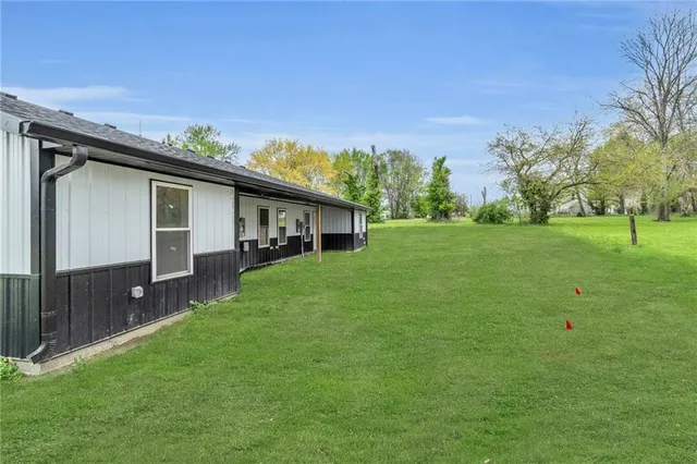 $450,000 | 511 West McGaughy Street, Hamilton, MO 64644