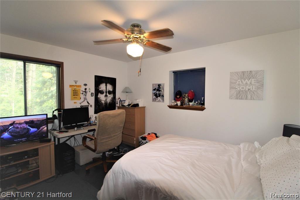 35629 Tall Pine Road Farmington, MI 48335 - Photo 14 of 27