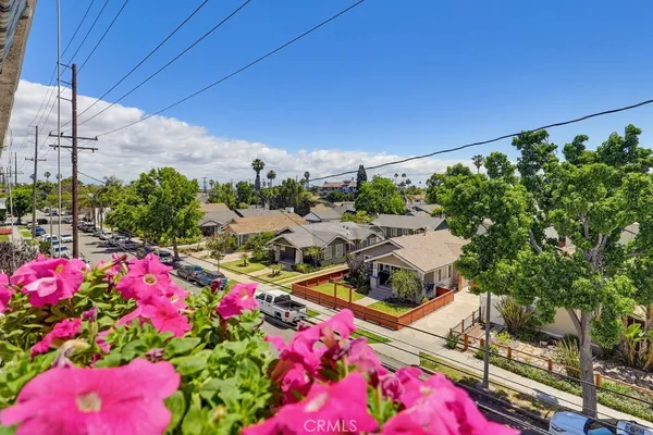 $475,000 | 363 Newport Avenue, Unit 302, Long Beach, CA 90814