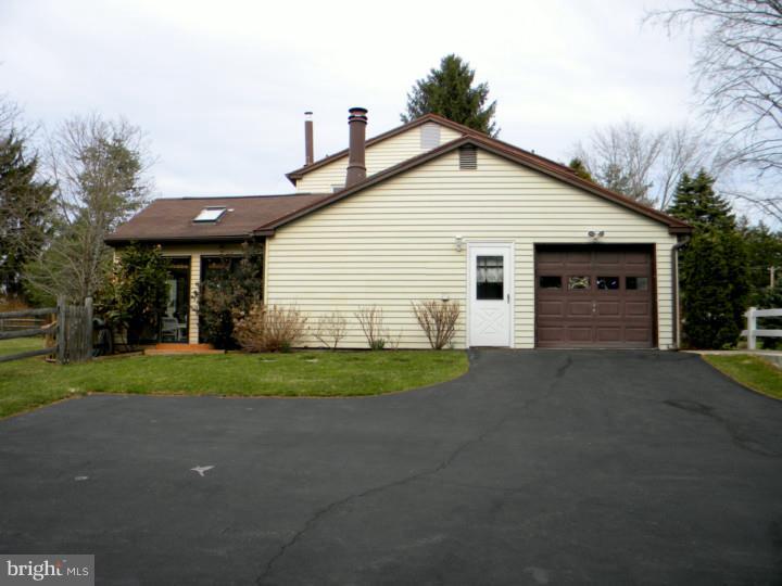 177 Cardinal Road Chalfont, PA 18914 - Photo 20 of 25 Exterior Side