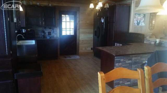 12489 Nichols Road Burt, MI 48417 - Photo 8 of 25 20426156-7.JPG