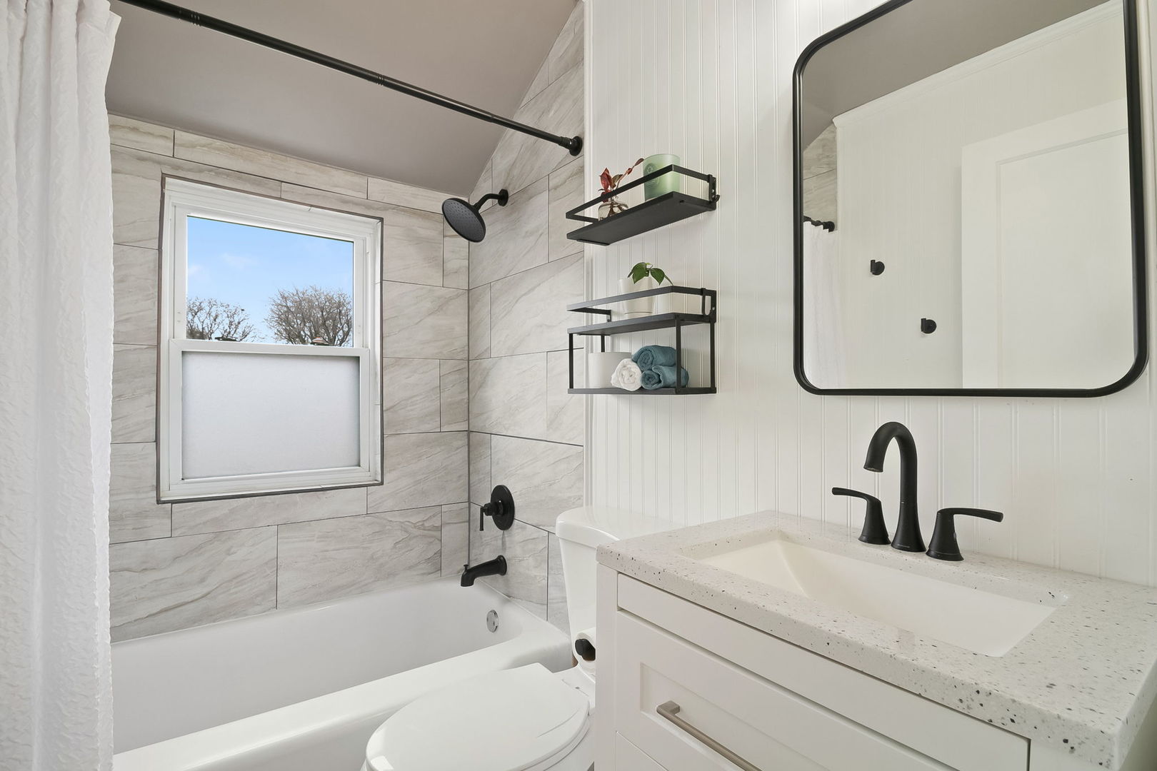 10615 South Springfield Avenue Chicago, IL 60655 - Photo 12 of 16 Gallery Image 12