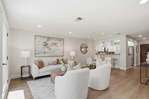 $1,088,000 | 857 Carlisle Way, Unit 118, Sunnyvale, CA 94087